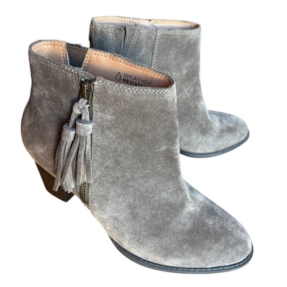 Vionic Weather Resistant Grey Suede Mid-Heel Booties with Tassels size 6.5 - Picture 14 of 16